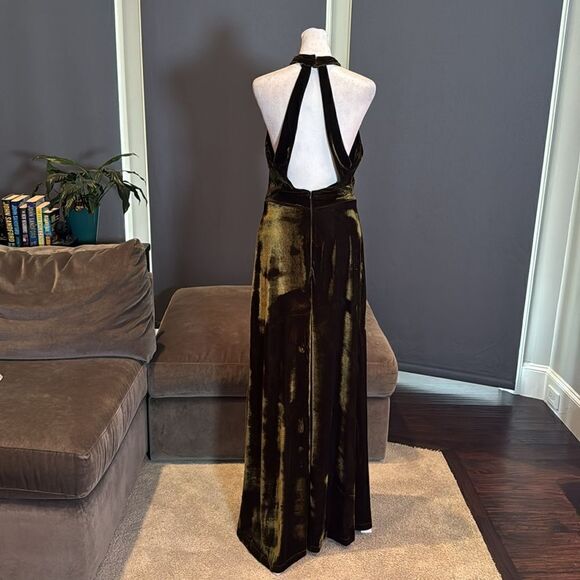 Women’s Halter Neck Full Length Velvet Sleeveless Formal Dress ZipBack Size 6 - Picture 5 of 12